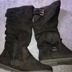 Ladies boots